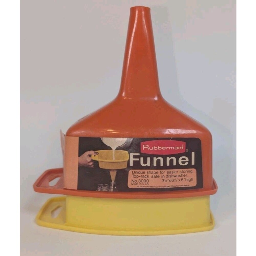 Vintage Rubbermaid No. 3090 Plastic Funnels Set of 2 Orange Yellow USA...